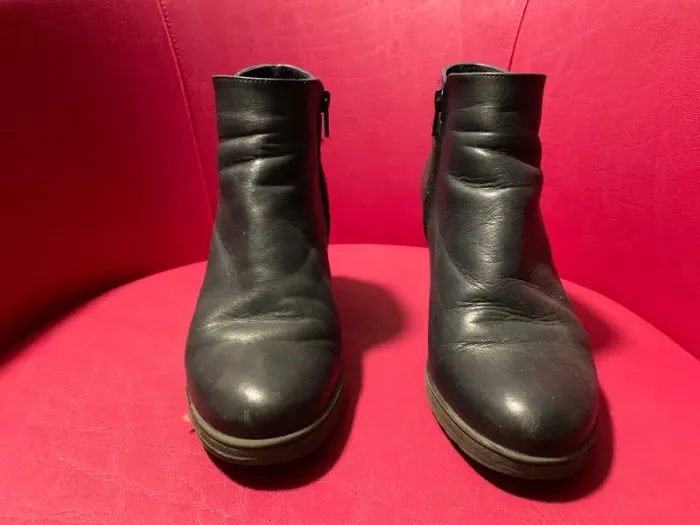 Bottines en cuir bleu marine taille 38 - photo numéro 3