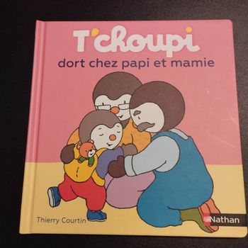 Livre enfant Nathan T'choupi dort chez papi et mamie