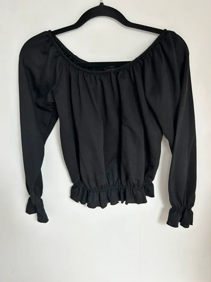 Haut femme noir taille S jennyfer