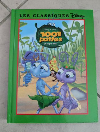 Livre Disney 1001 pattes