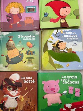 Lot de 7 albums à toucher