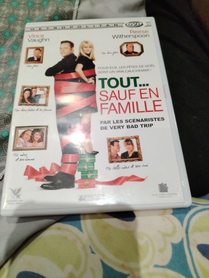 DVD tout ..sauf en famille