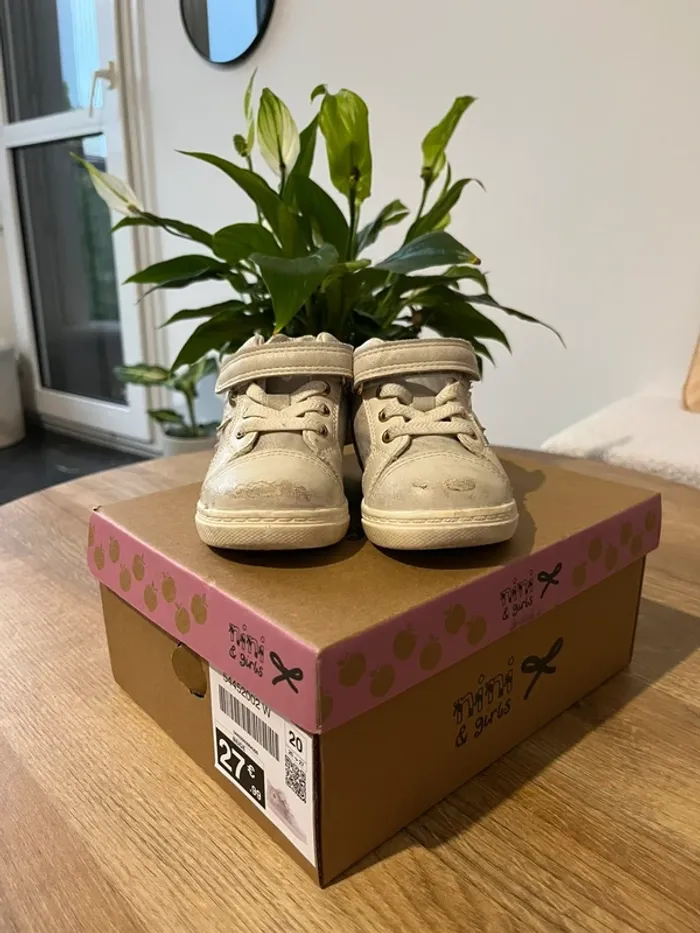 Chaussure fille taille 20 - photo numéro 2
