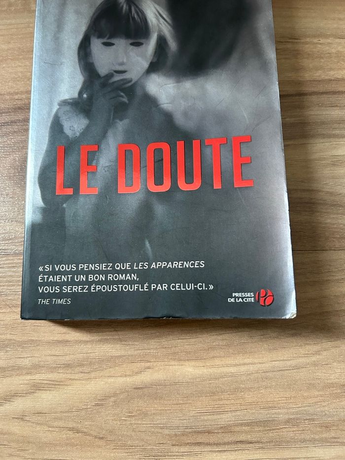 Livre de S.K Tremayne «Le Doute» Presses de la cité - photo numéro 3