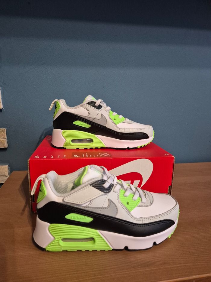 Nike air max 90 easyon pointure 32