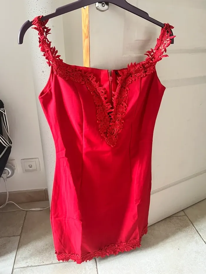 Robe rouge taille S