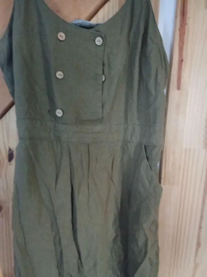 Robe cintrée - photo numéro 2