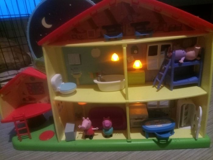 Maison de Peppa Pig complète - photo numéro 2