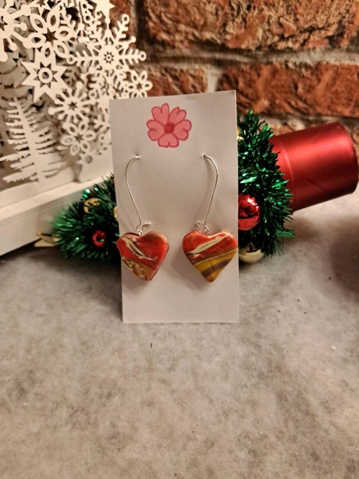 Boucles d'oreilles pendante cœur pâte polymere - photo numéro 4
