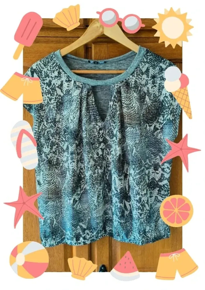 Top à manches courtes motifs peau de serpent