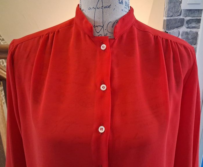 Chemise transparente rouge - photo numéro 2