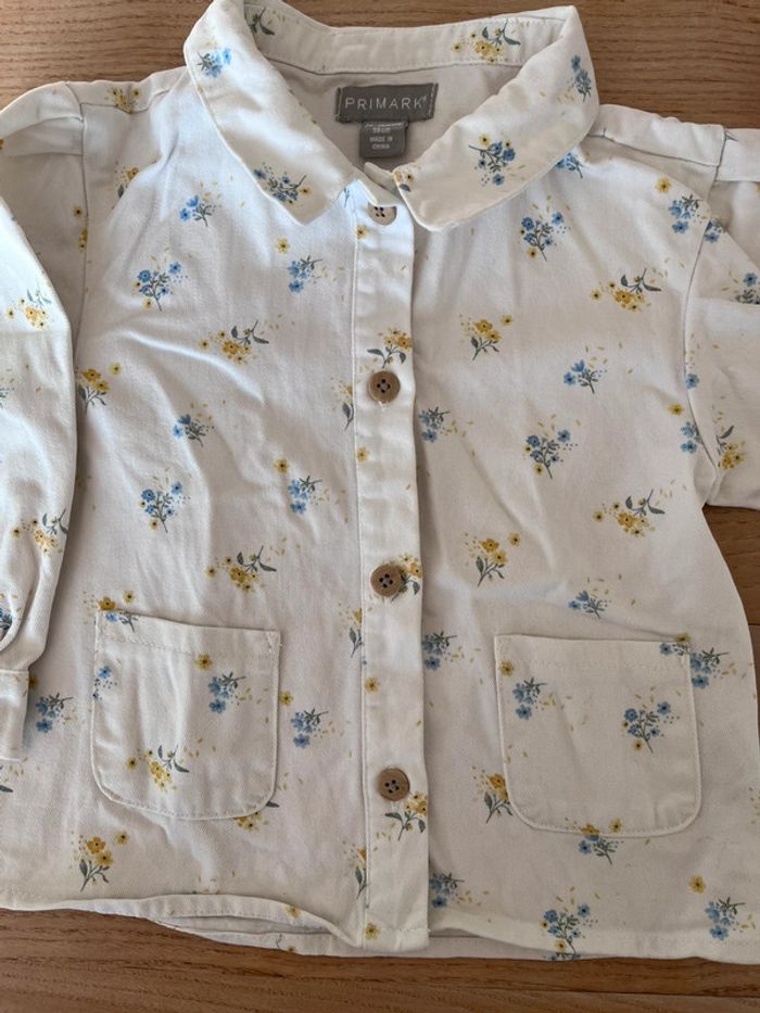 Veste blanche fleurie Primark 3 ans - photo numéro 2