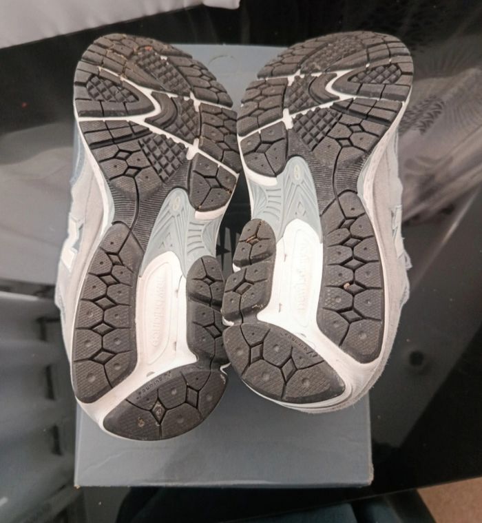 Baskets New Balance taille 45 - photo numéro 7