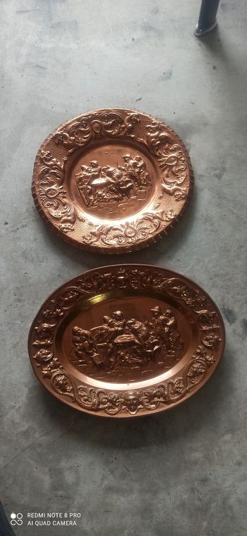 2 decorations en cuivre