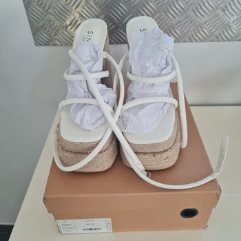 Sandales compensées simmi london