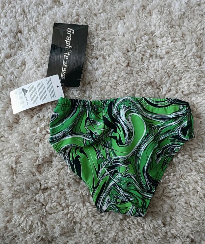 Slip de bain lycra en 2 ans - photo numéro 2