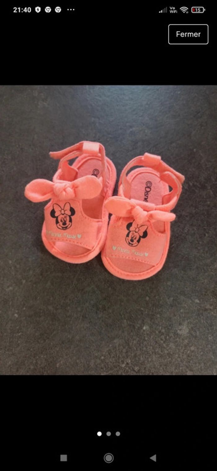 Nus pieds Minnie