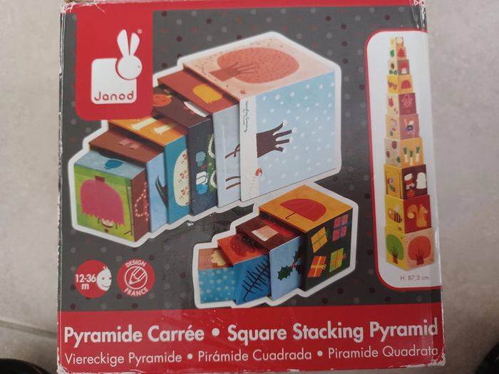 Pyramide carrée Janod