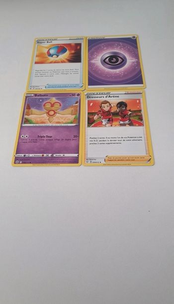 4 cartes neuves Pokemon