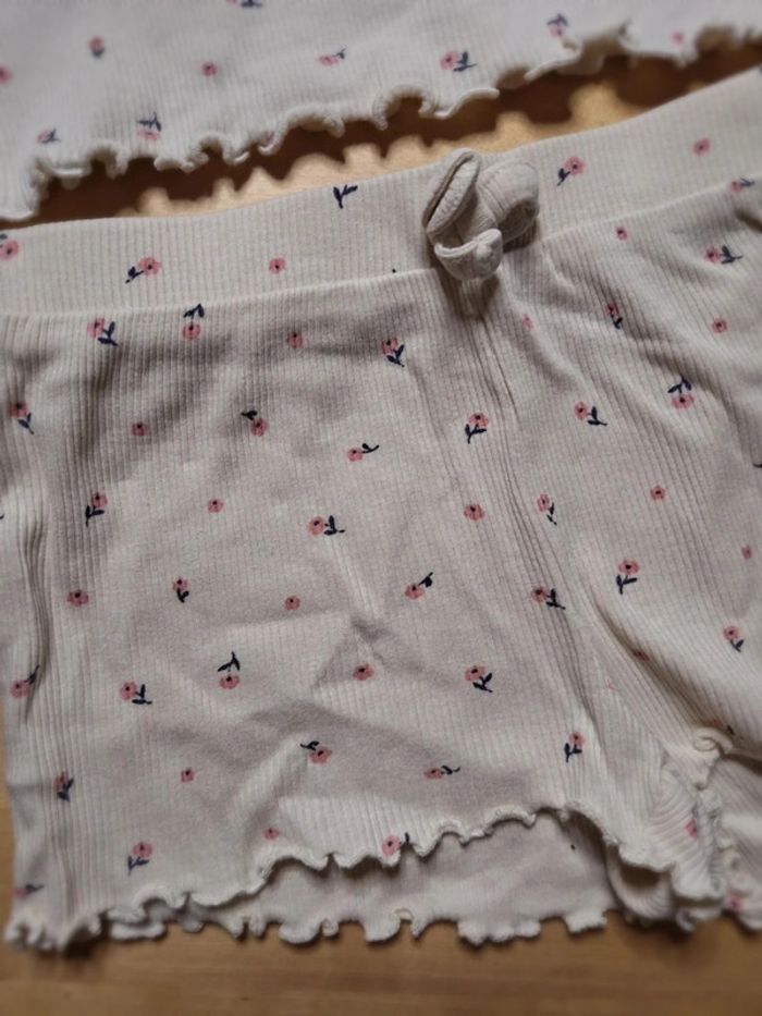 Ensemble pour fille taille 24 mois Marque Kiabi bon état - photo numéro 3