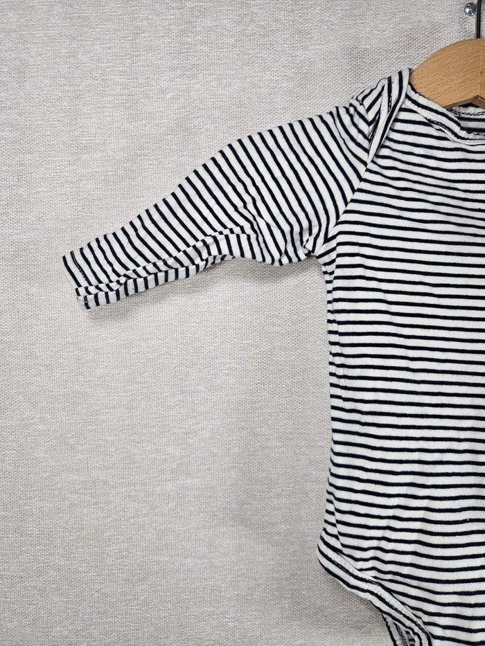 Bodie manche longue tape à l'œil 9 mois - photo numéro 3