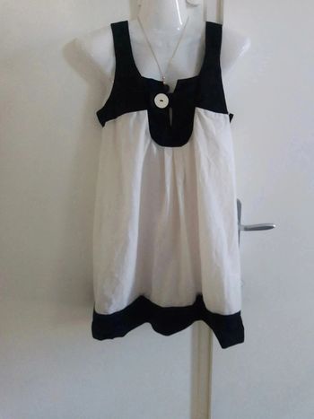 Robe noire et blanche 36
