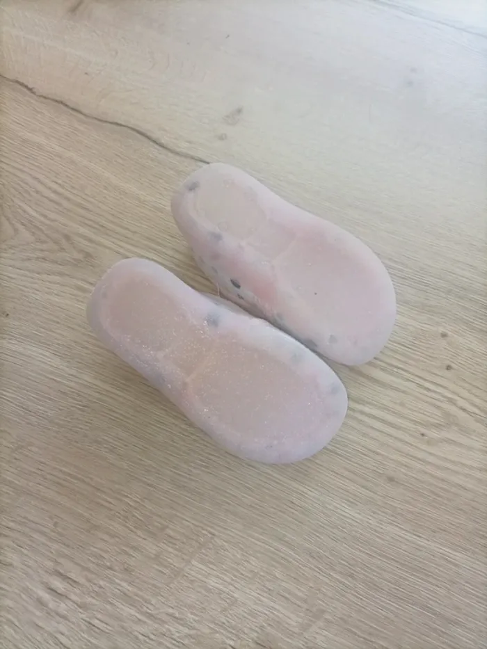 Chaussons 25 - photo numéro 3