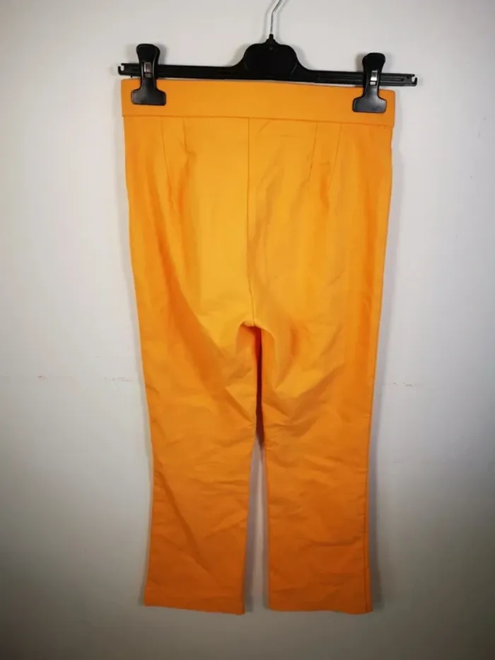 C34 pantalon orange Zara XS - photo numéro 2