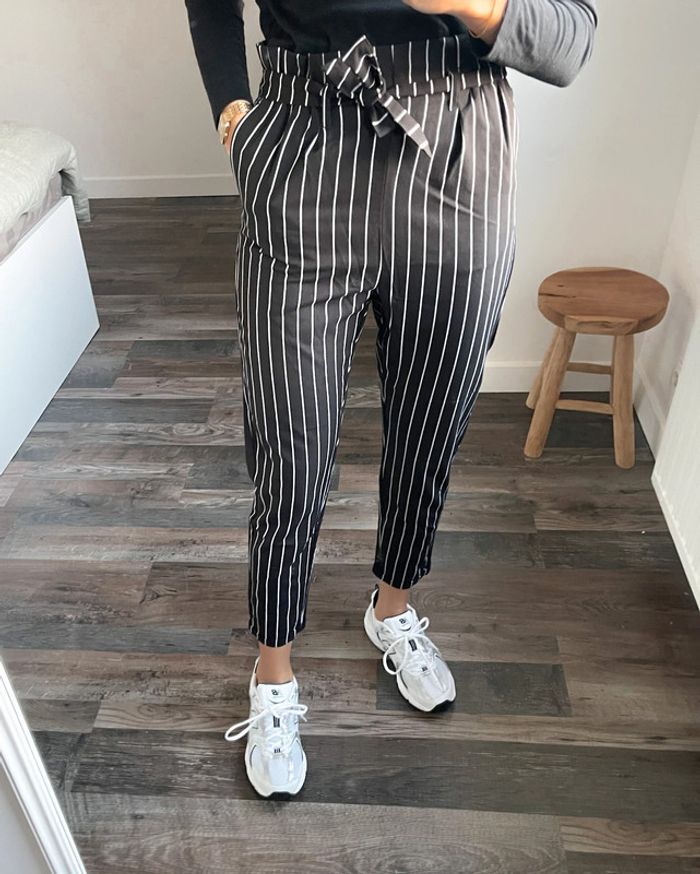 Pantalon noir et blanc à rayures Kiabi - photo numéro 2