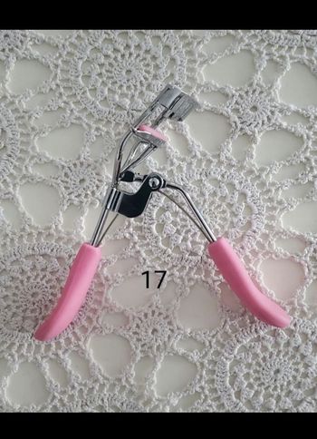 Rehausseur de cils neuf