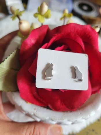 Boucles d'oreilles chat assis acier silver