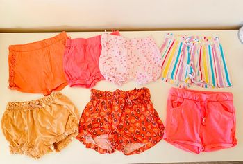 Lot de 7 shorts été en 24 mois / sans défaut