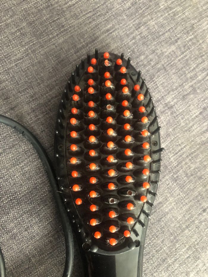 Brosse chauffante lissante - photo numéro 4