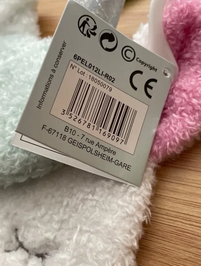 Doudou peluche licorne plat à attacher - photo numéro 6
