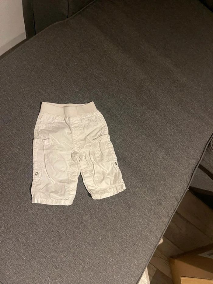 Lot pantalon 1 mois