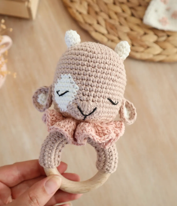 🔔 Hochet Briquet au crochet – Fait main avec amour (Orléans)