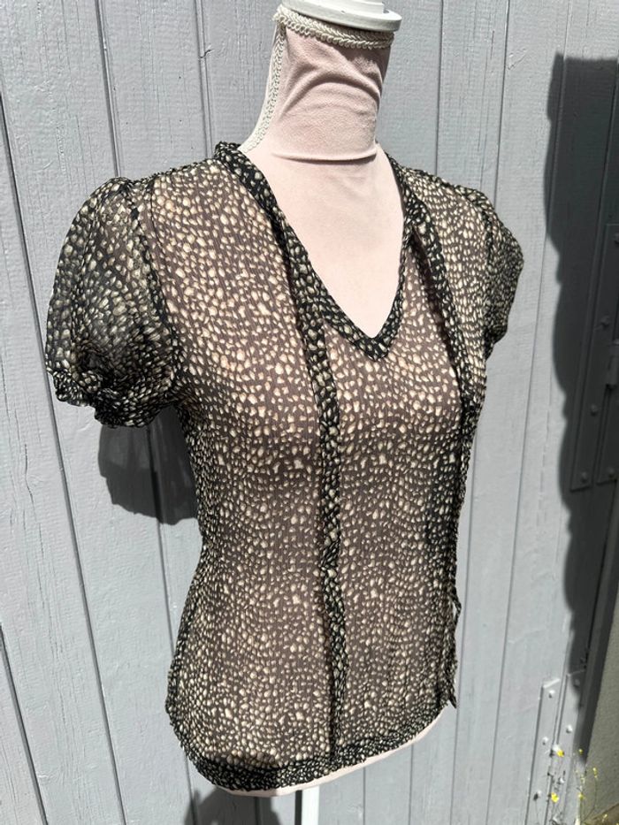 Haut manches courtes transparent décolleté léopard 36/S - photo numéro 3