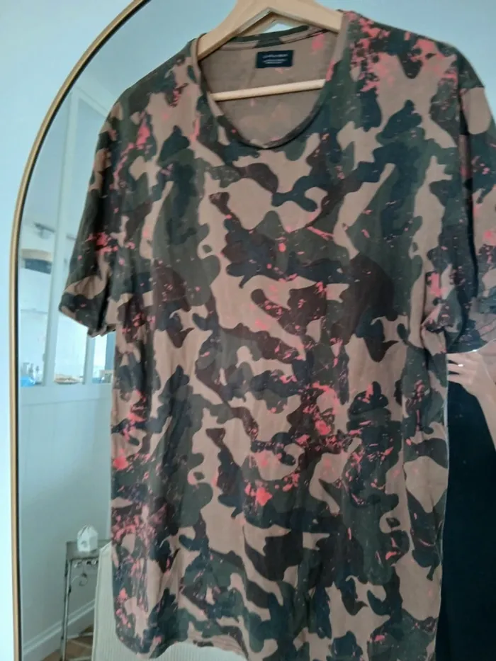 Tee-shirt ZARA . xl.44. - photo numéro 2