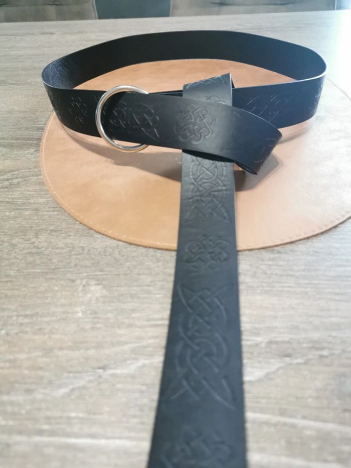 Ceinture de style médiéval motifs celtiques noire - photo numéro 2