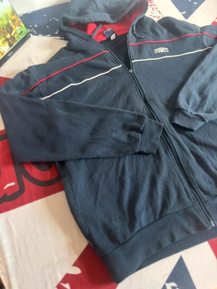 Veste manche longue bleu marine à rayure blanche et rouge Umbro xl - photo numéro 6