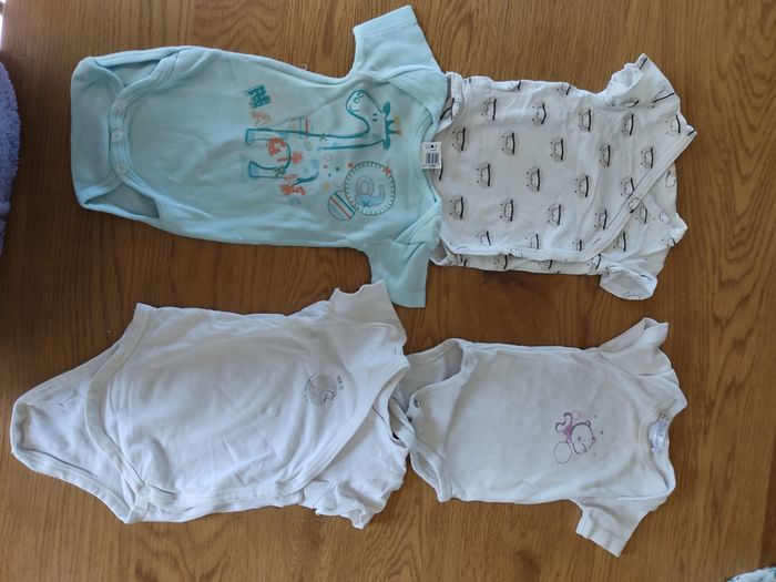 Lot body manches courtes