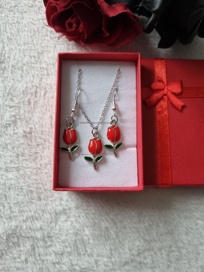 Ensemble bijoux pendentif tulipe argenté - photo numéro 2