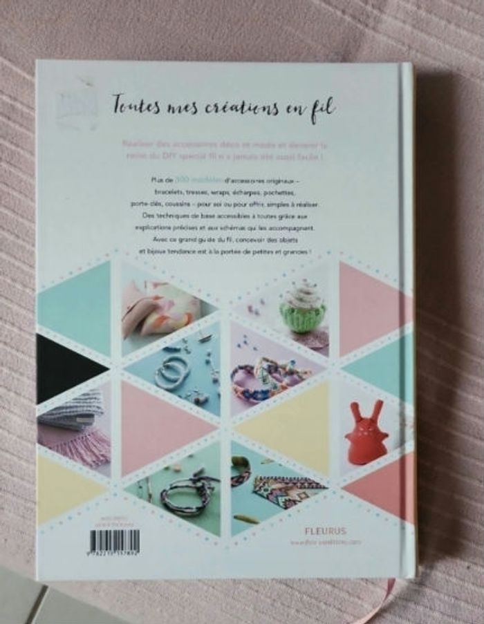 Livre création en fil - photo numéro 4