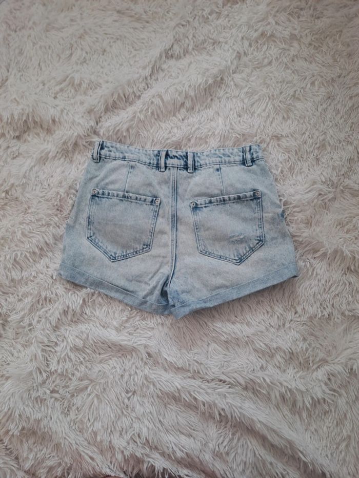 Short en jean Pimkie S - Look d'été + top dispo dans le dressing - photo numéro 4