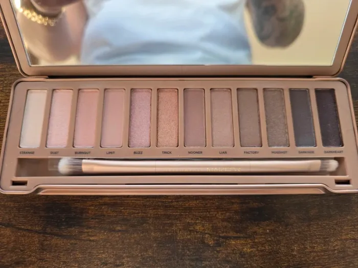 Palette de maquillage - photo numéro 6