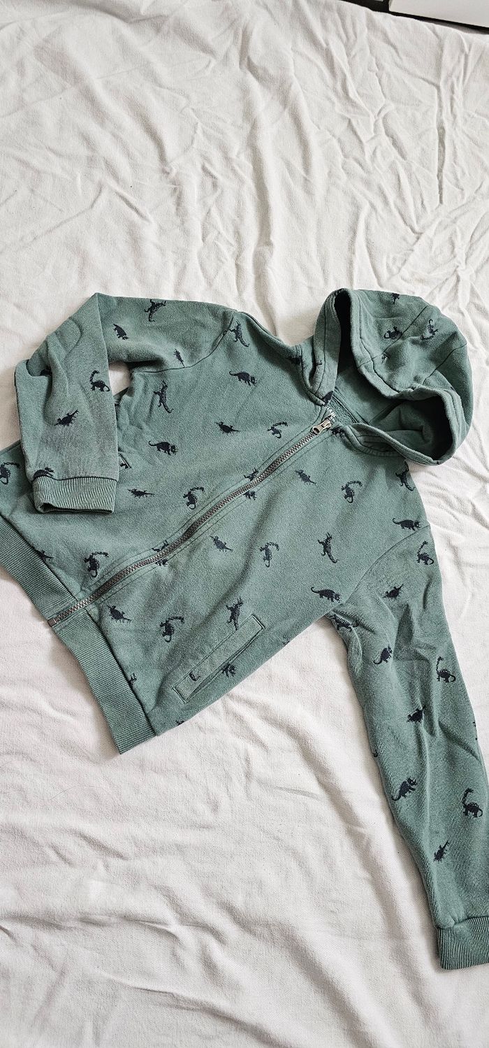 Gilet zippé enfant de la marque kiabi taille 10 ans - photo numéro 2