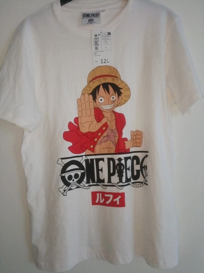 Tee shirt one piece neuf étiqueté - photo numéro 2