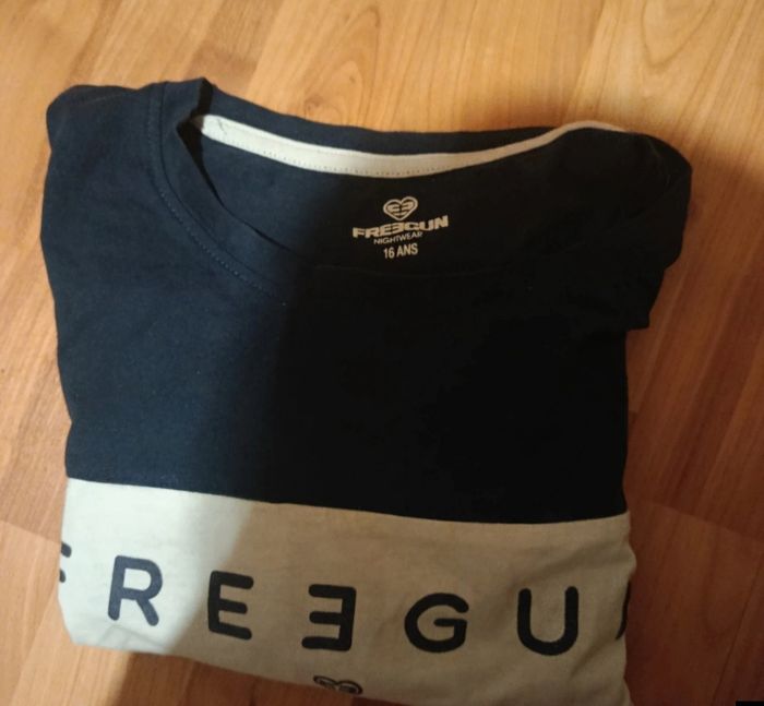 😎 Tee-shirt Freegun 16 ans – Motif/logo visible, look jeune & fun 👕✨