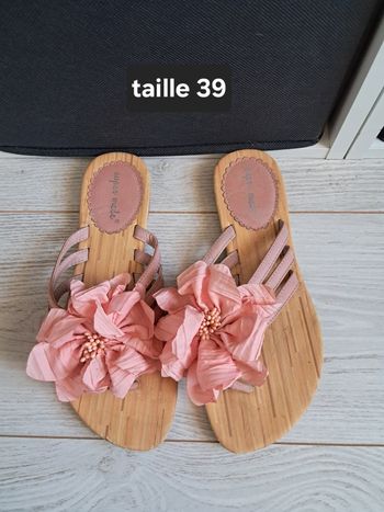 Tong fleurie taille 39 super mode