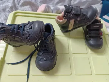 Chaussures pointure 19